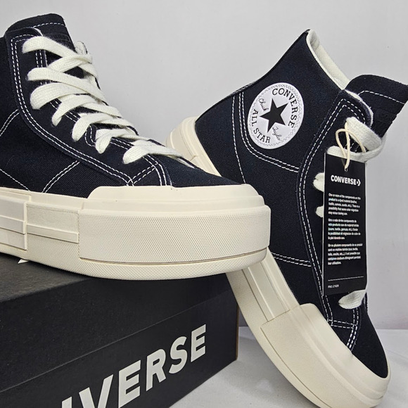 Converse CTAS Platform Cruise Hi Tops Brand New Women's 7  Black A04689C NWT - Picture 1 of 8